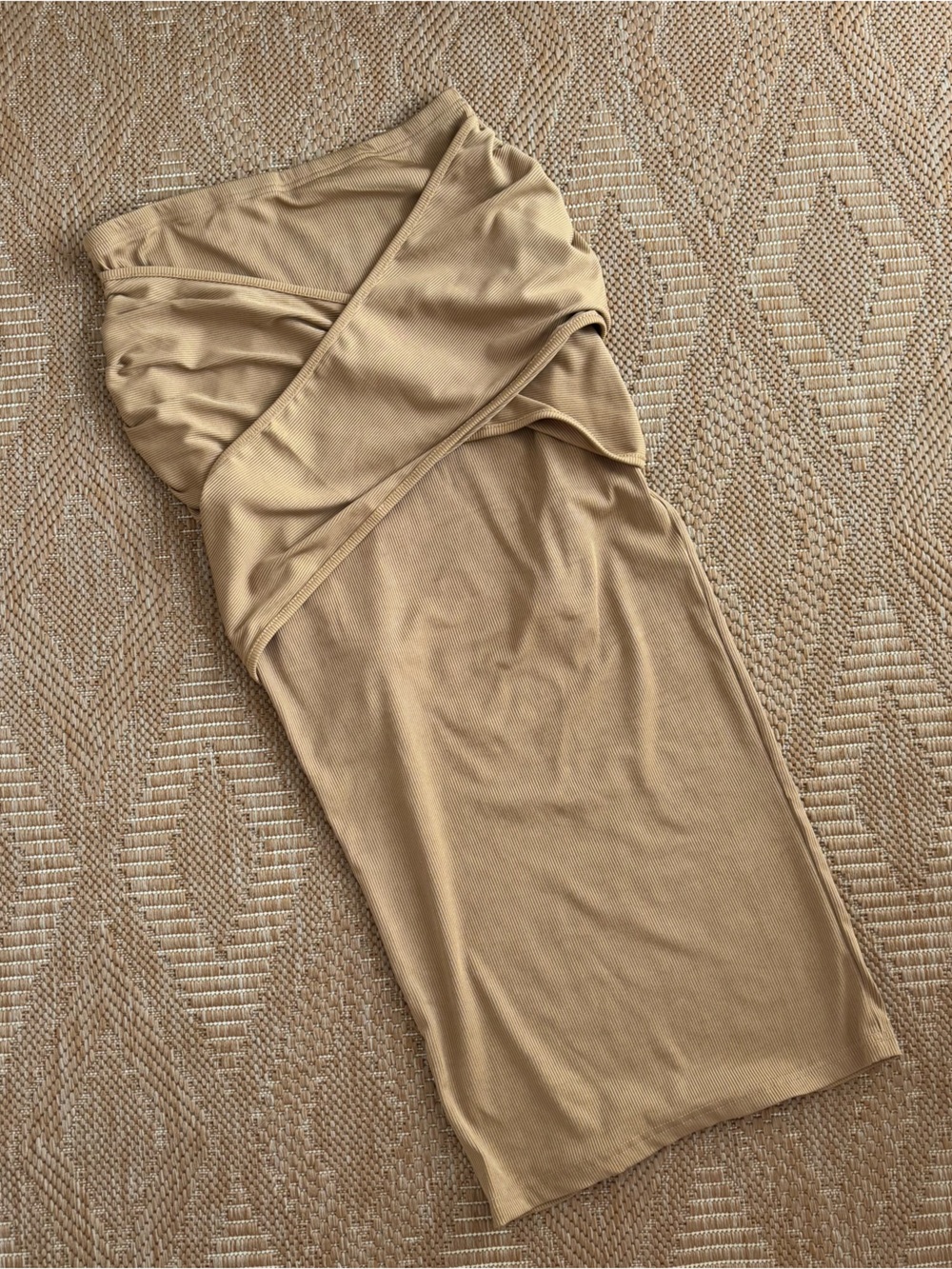 wrap-around skirt/strapless tube dress???